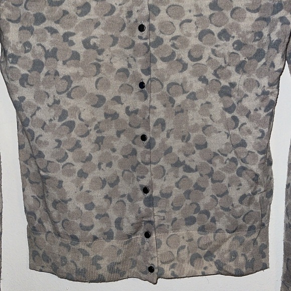 🌹LOFT BUTTON UP SWEATER - Picture 3 of 6